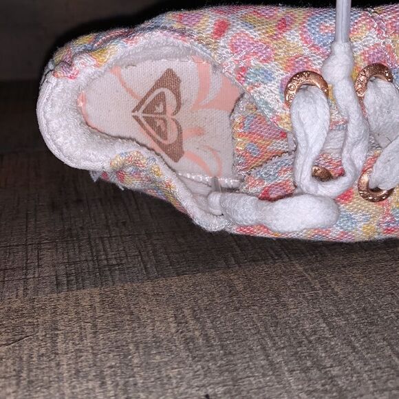ROXY‎ children’s sneakers- size 11 - Picture 6 of 11